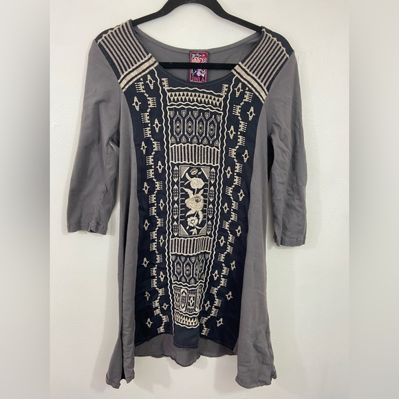 Johnny Was Tops - Johnny Was Tunic Top Embroidered Sz S Grey Black Boho Artsy Event